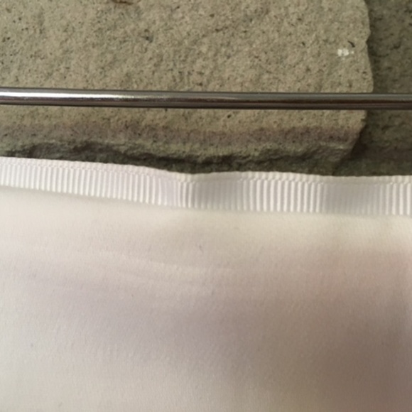 New! Zokai A-line Skirt, white with sateen detail, knee length. Full lining - Picture 8 of 8